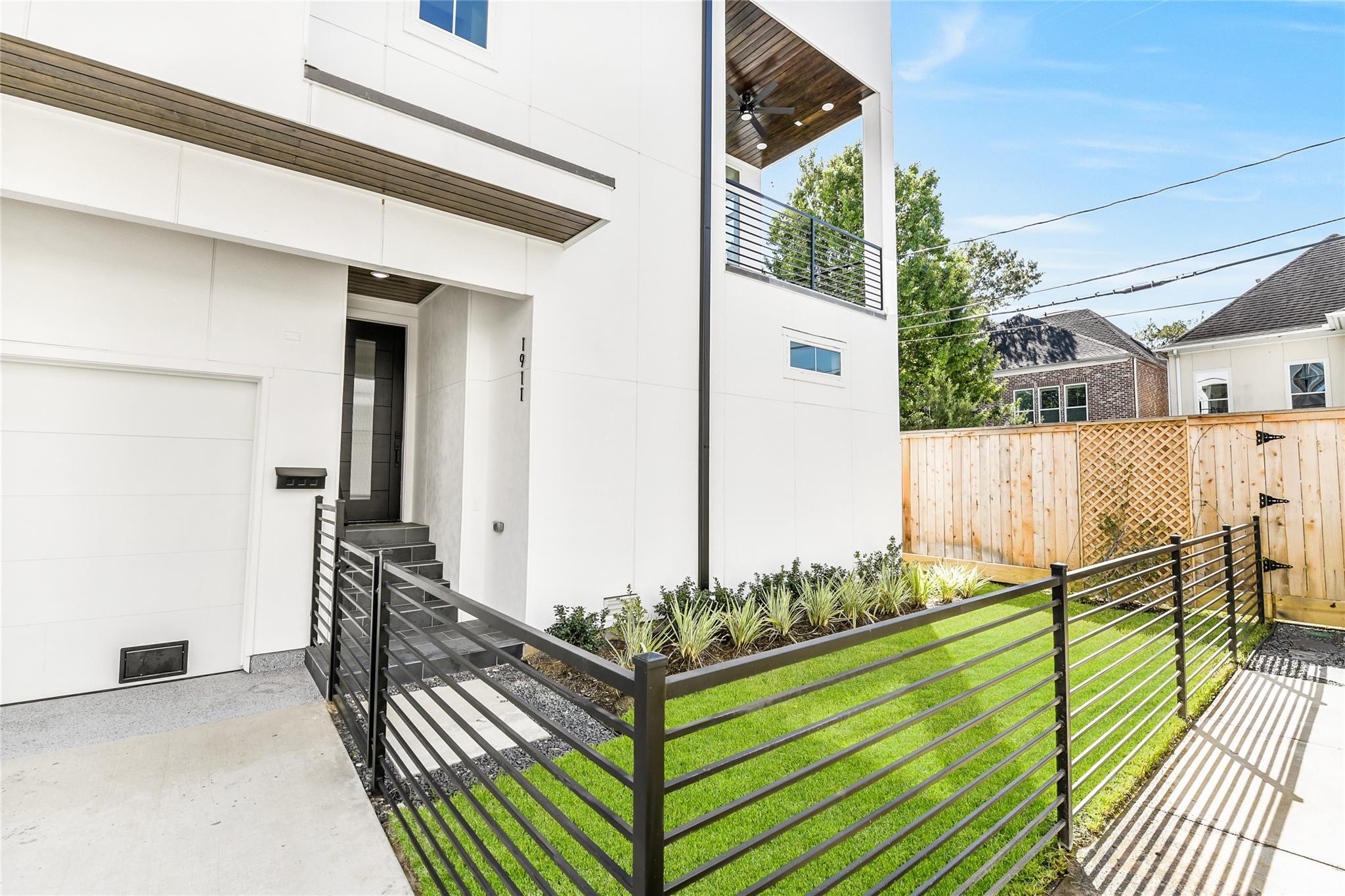 1911 Lauderdale Street