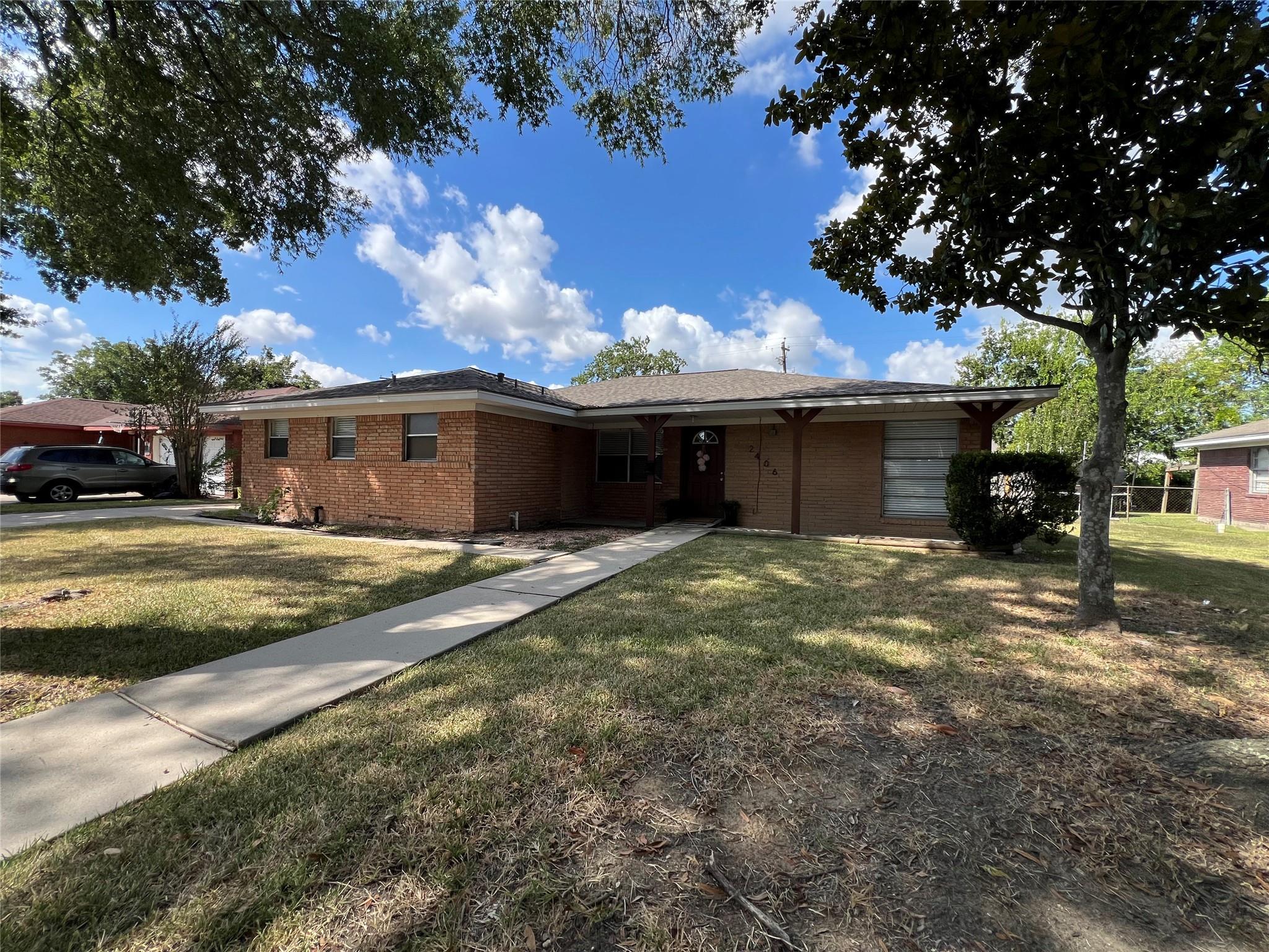2406 San Jacinto Drive