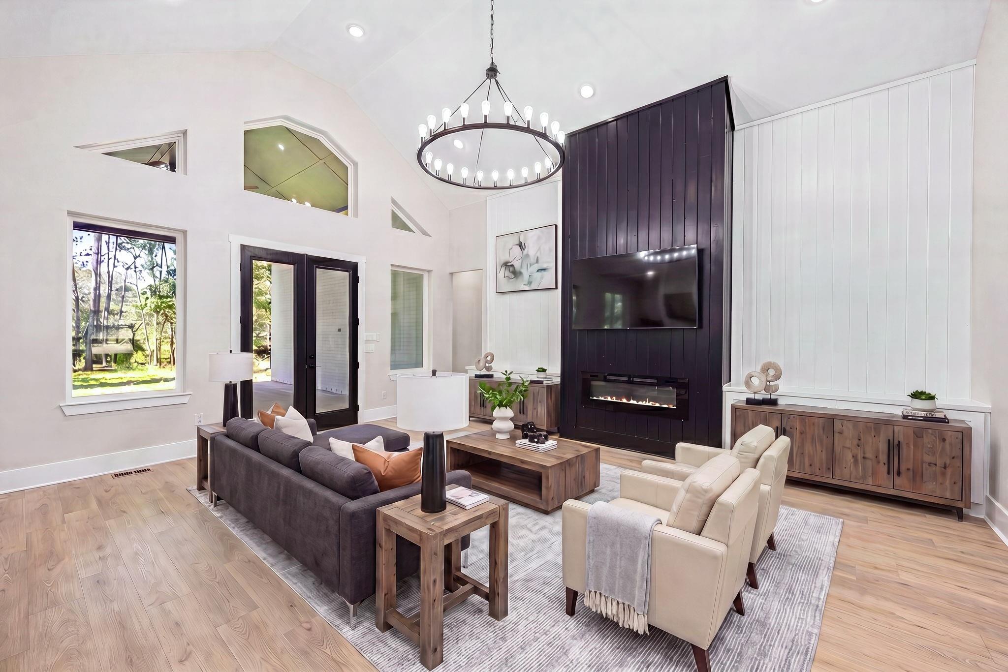7321 Ponderosa Dr