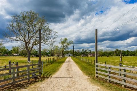 Photo of 8283 Ashwood Road, Van Vleck, TX 77482 (MLS # 19648091)