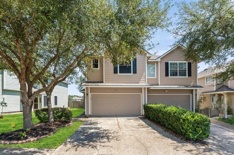 Photo of 230 Drake Run Lane, Dickinson, TX 77539 (MLS # 45319855)