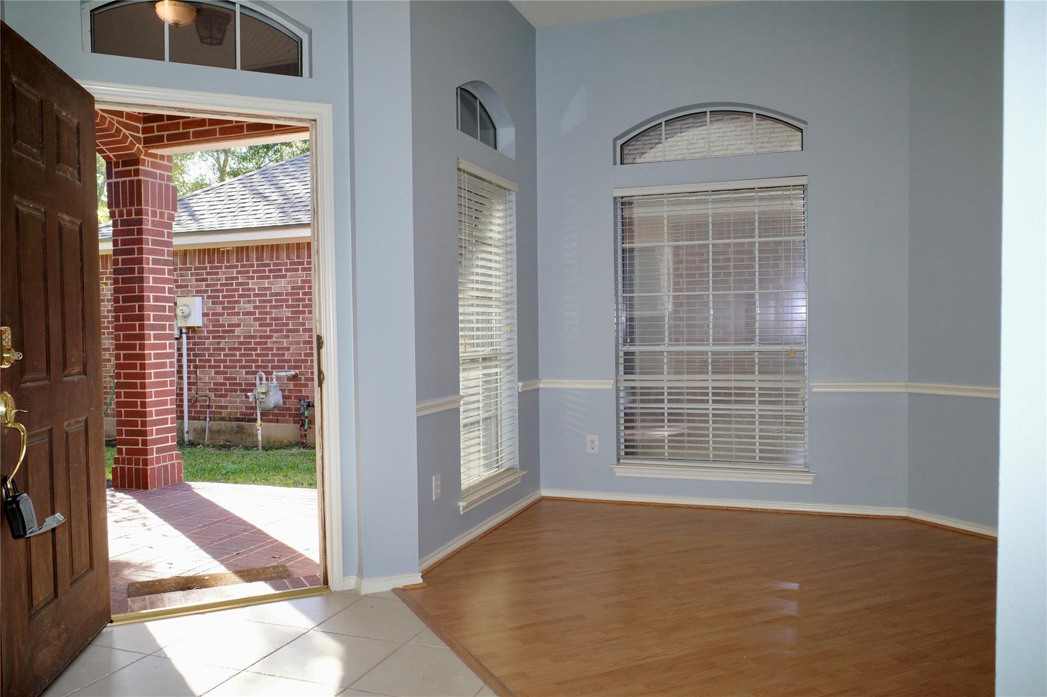 1506 Rogers Lake Lane