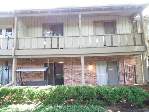 Photo of 2585 Marilee Lane #2, Houston, TX 77057 (MLS # 23200811)