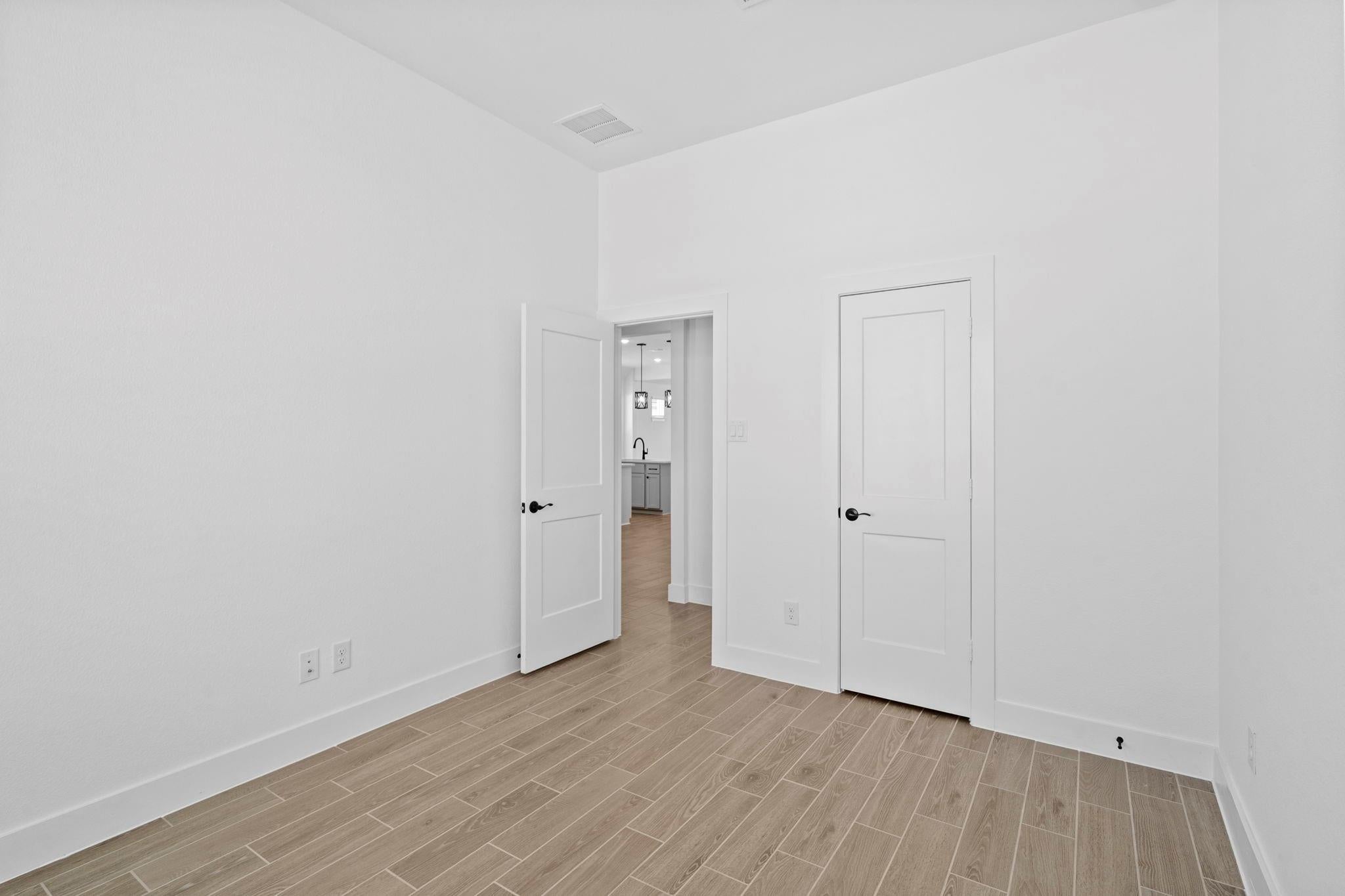 5611 Lighthouse Cove Lane