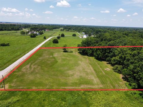 Photo of 16410 Deerhaven Run, Rosharon, TX 77583 (MLS # 31354935)