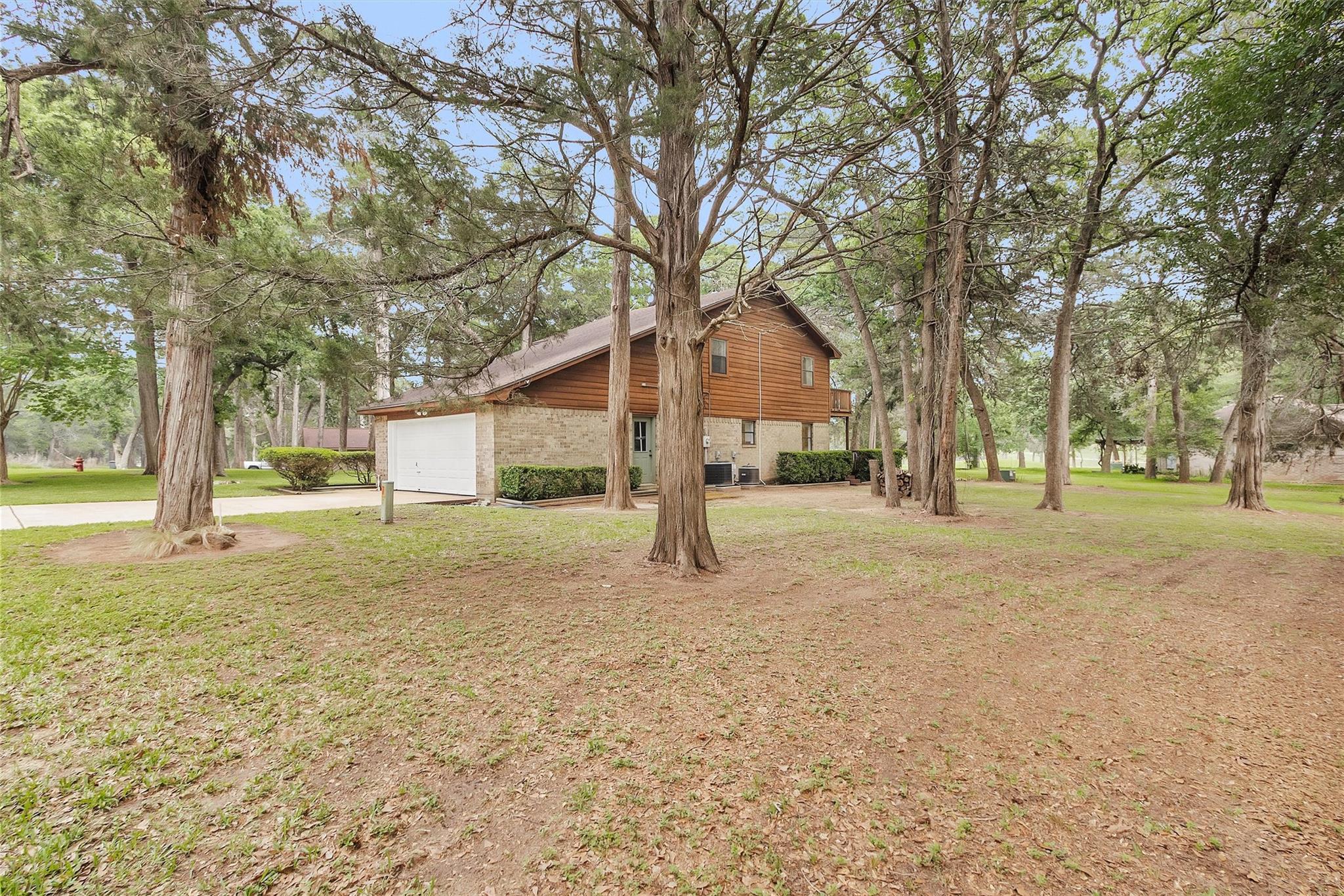 105 Seminole Drive
