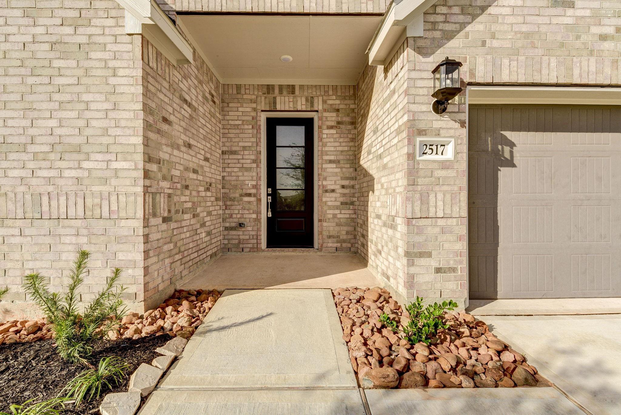 2517 Seneca Lake
