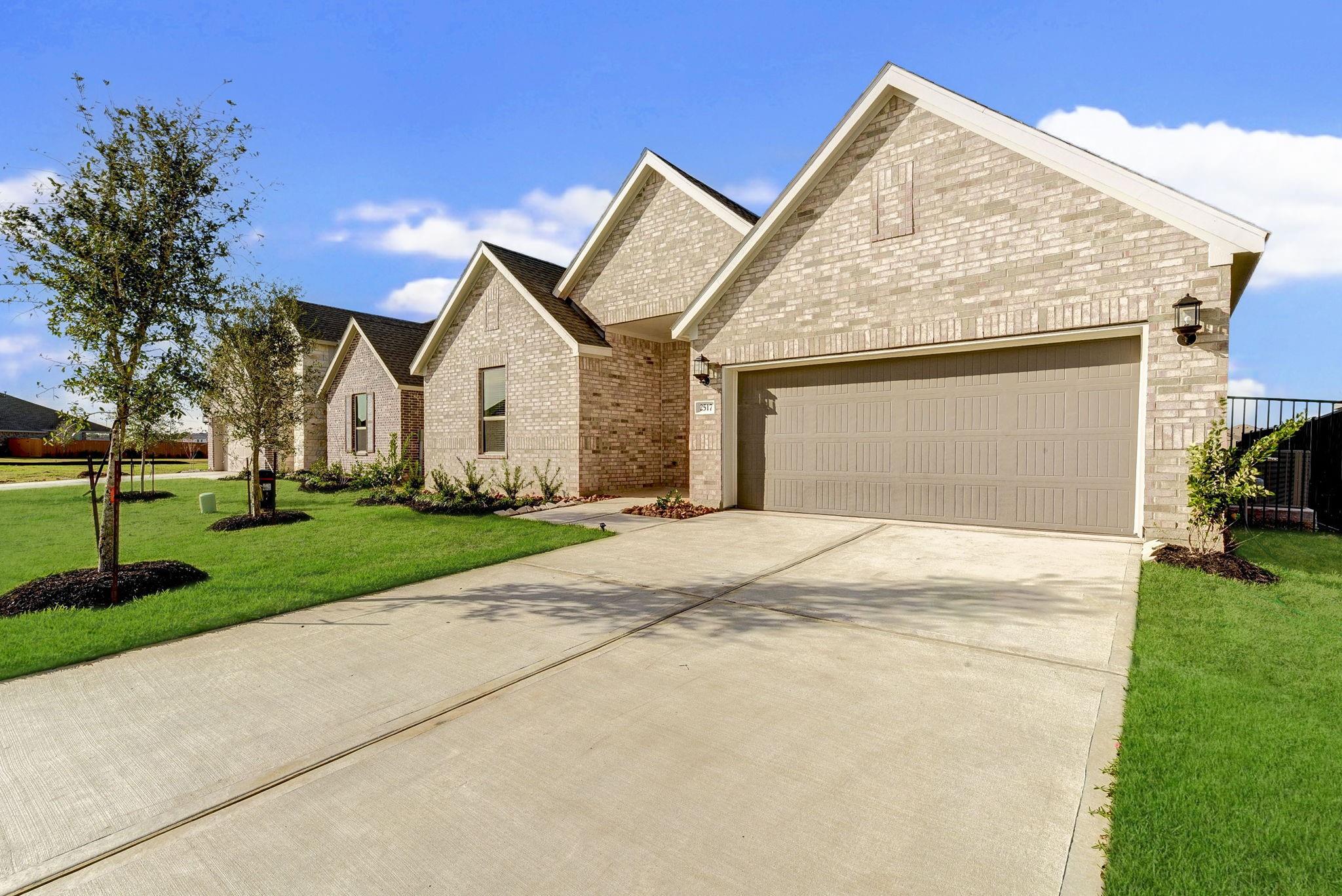 2517 Seneca Lake