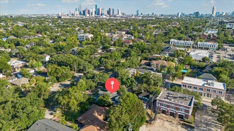 Tiny photo for 1203 Heights Boulevard, Houston, TX 77008 (MLS # 32424755)