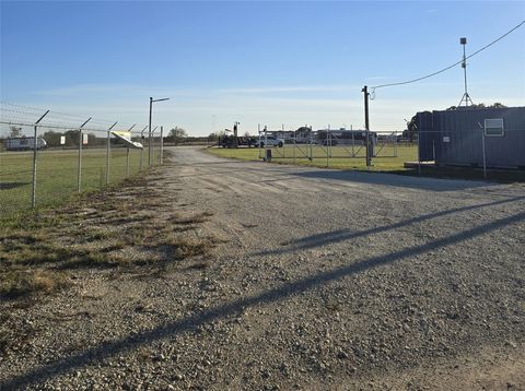 Tiny photo for 330 Whitmire Road, Madisonville, TX 77864 (MLS # 46337865)