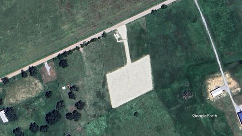 Tiny photo for 330 Whitmire Road, Madisonville, TX 77864 (MLS # 46337865)