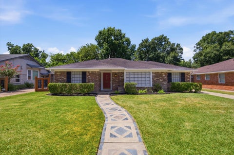 Photo of 3731 Latma Drive, Houston, TX 77025 (MLS # 44362893)