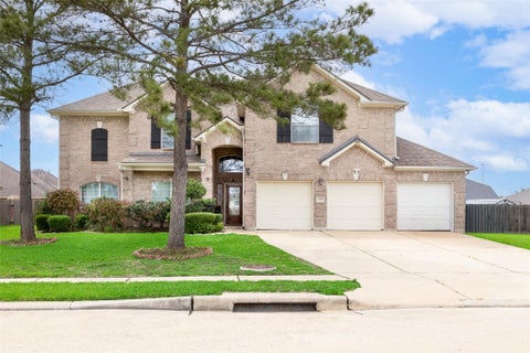 Photo of 23307 Parkway Lakes Lane, Richmond, TX 77407 (MLS # 12476003)