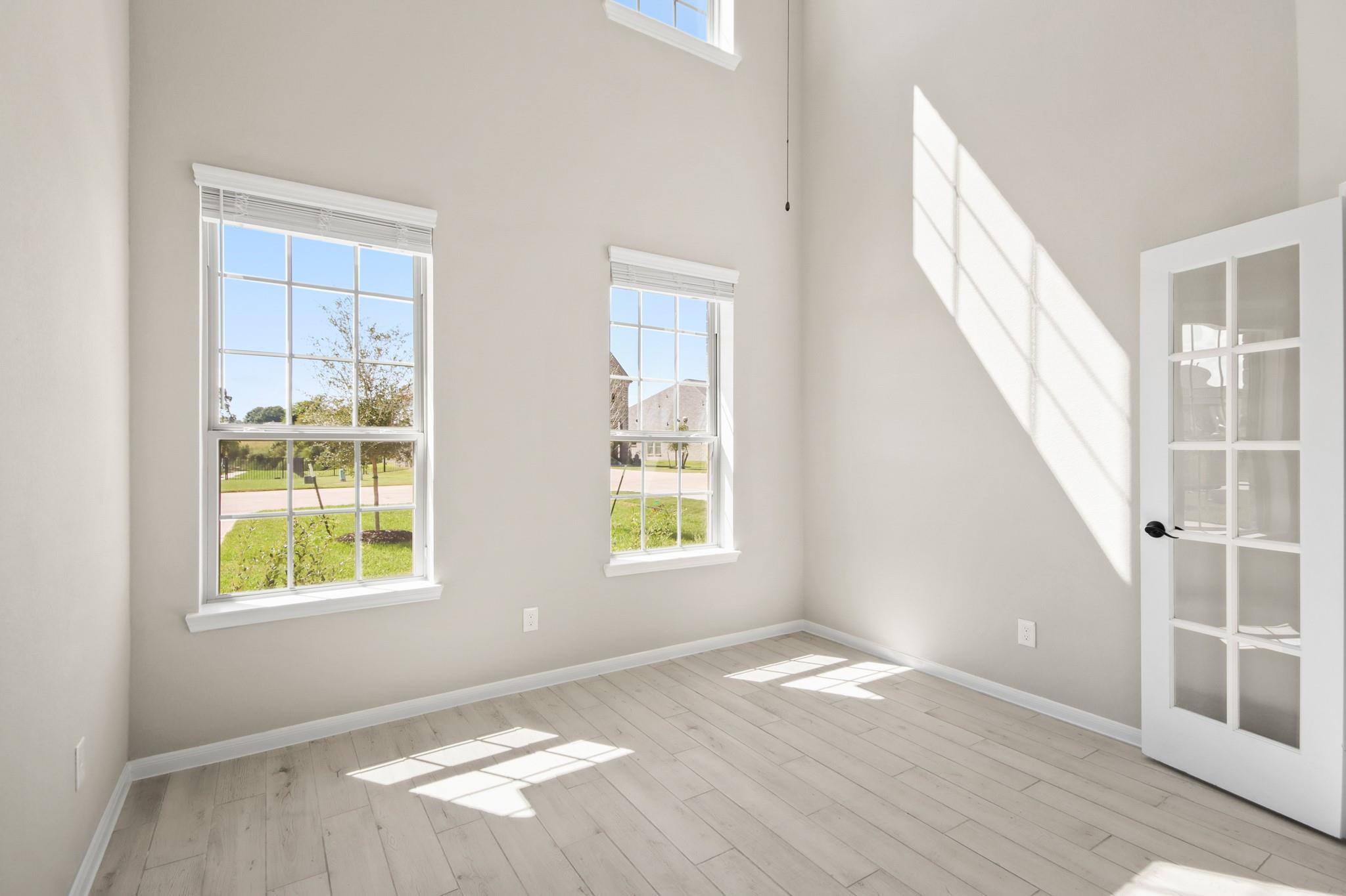 233 Peninsula Point Drive