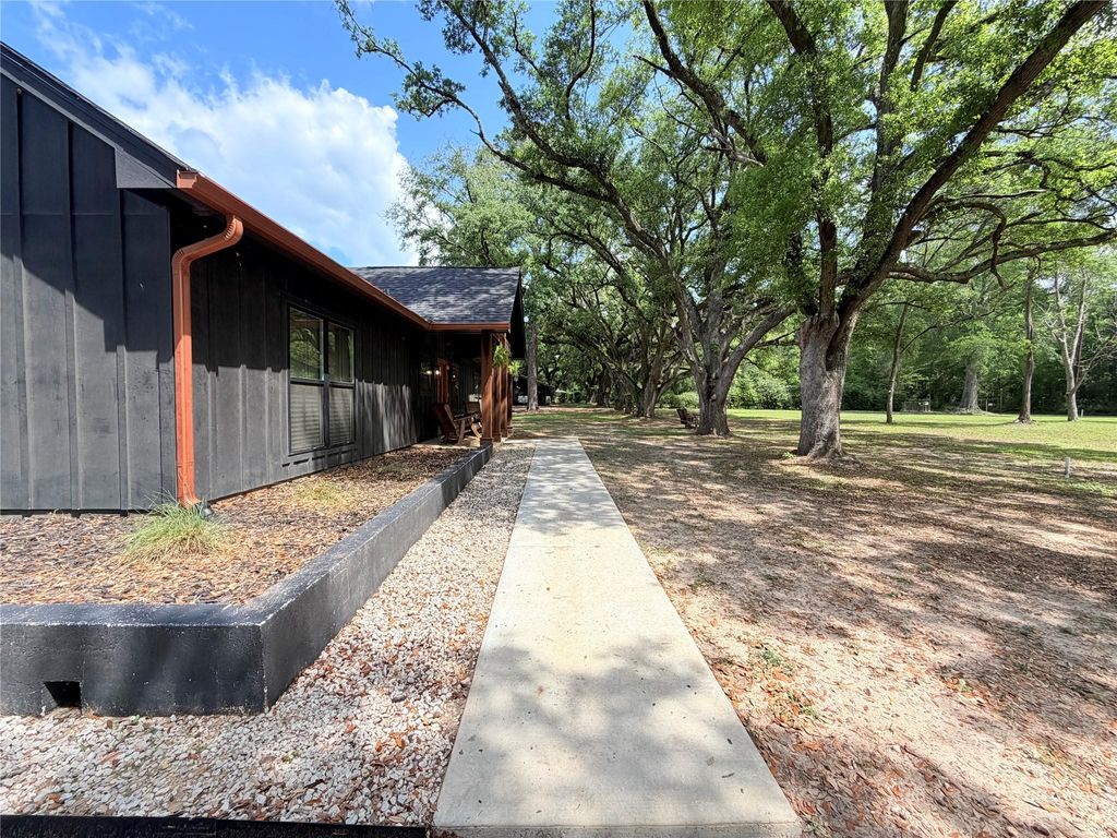 Photo of 2950 County Road 4375, Woodville, TX 75979 (MLS # 33377628)