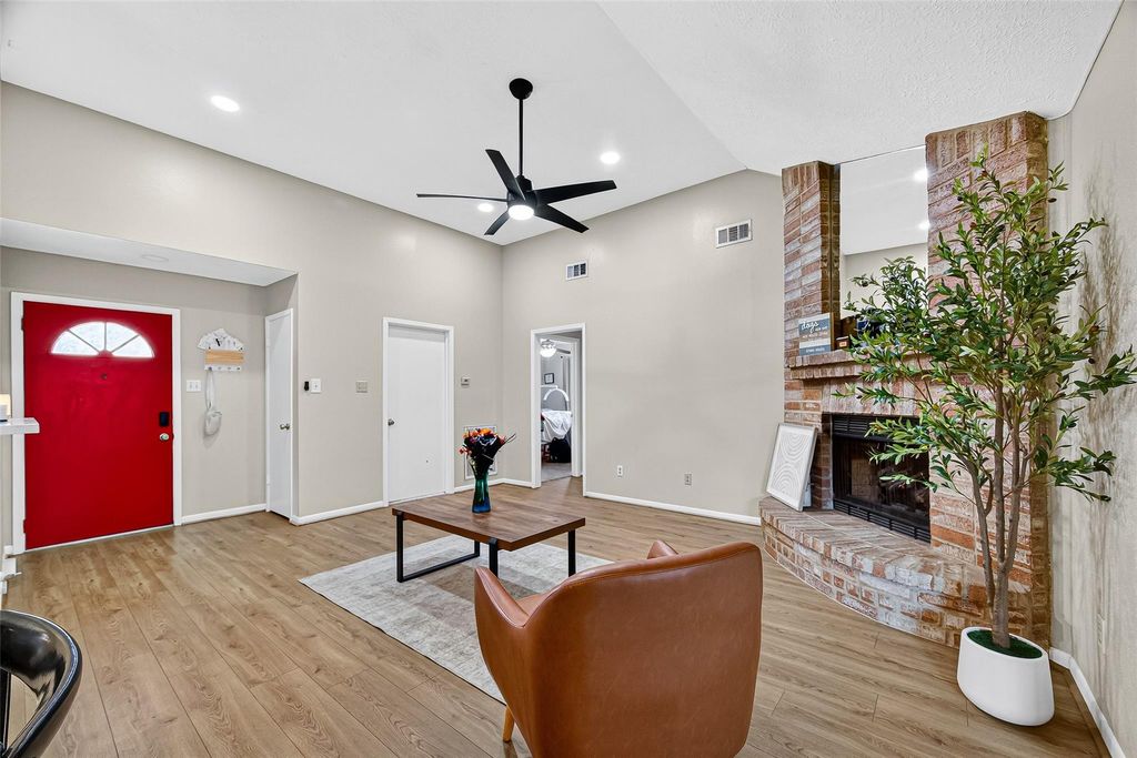 Photo of 4423 Jamaica Lane, Pasadena, TX 77505 (MLS # 46300203)