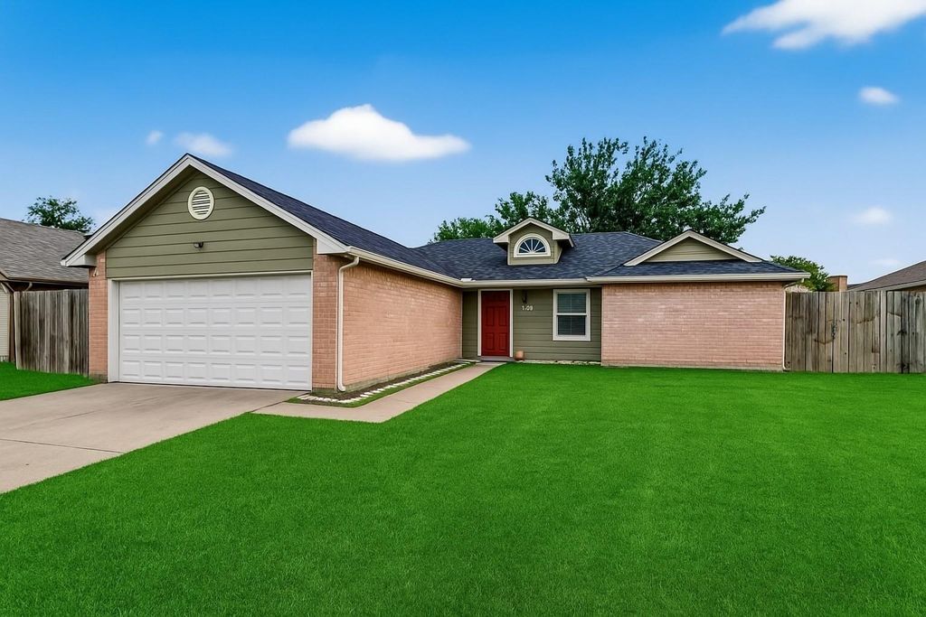 Photo of 4423 Jamaica Lane, Pasadena, TX 77505 (MLS # 46300203)