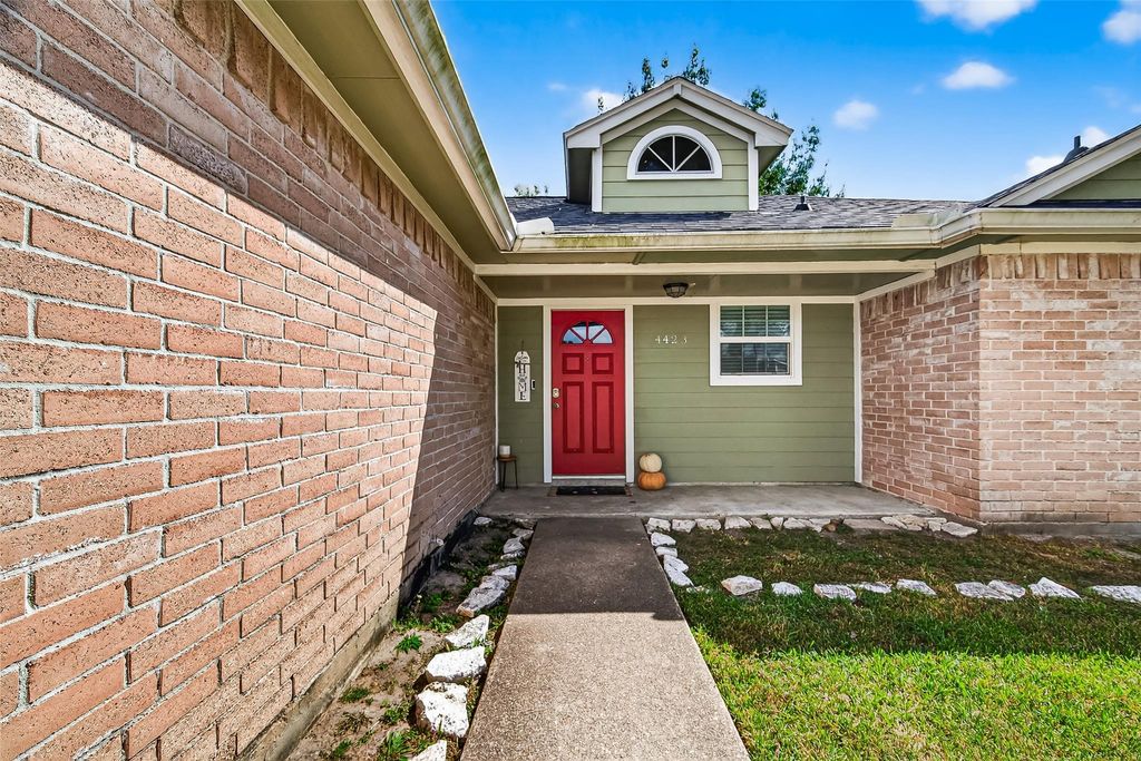 Photo of 4423 Jamaica Lane, Pasadena, TX 77505 (MLS # 46300203)