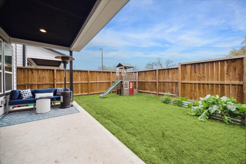 Photo of 6496 Tc Jester Boulevard Blvd, Houston, TX 77091 (MLS # 78066276)