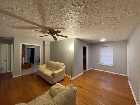 Photo of 4403 Trailwood Drive, San Antonio, TX 78228 (MLS # 98076892)