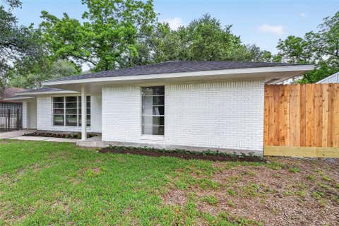 Tiny photo for 4106 Woodshire Street, Houston, TX 77025 (MLS # 6045845)