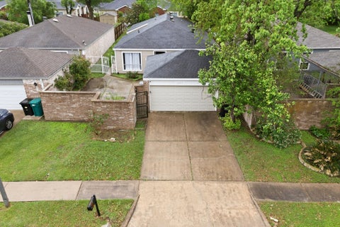 Photo of 16235 Olive Glen Drive, Houston, TX 77082 (MLS # 43774701)