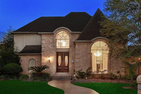 Photo of 1111 Fleetwood Place Drive, Houston, TX 77079 (MLS # 87065506)