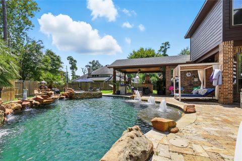 Photo of 5303 Handbrook Drive, Houston, TX 77069 (MLS # 38526888)