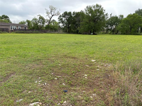 Photo of 0 Victoria Drive, Houston, TX 77022 (MLS # 83997144)