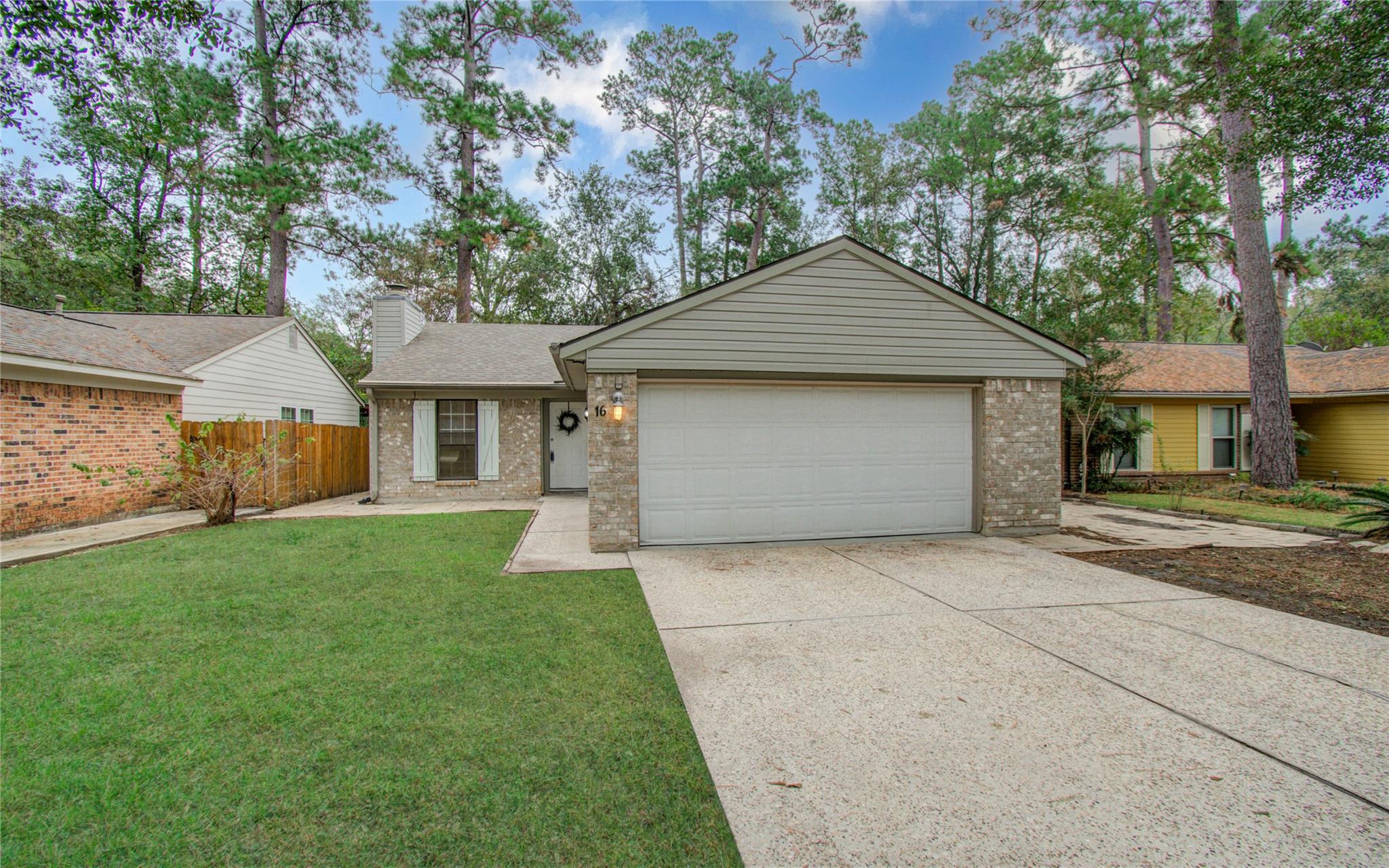 16 N Circlewood Glen