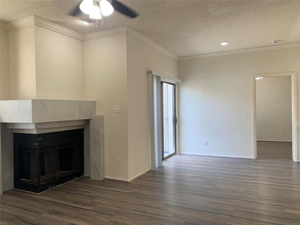 Photo of 2710 Grants Lake Boulevard #B4, Sugar Land, TX 77479 (MLS # 10531484)