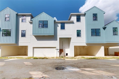 Photo of 2039 Oak Forest Drive, Houston, TX 77018 (MLS # 38771441)