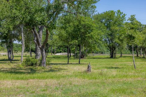 Photo of 6681 Atakapan Trail, Bedias, TX 77831 (MLS # 85154123)