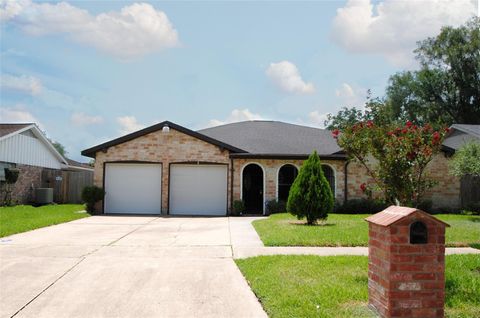 Photo of 11511 Creekhurst Drive, Houston, TX 77099 (MLS # 75190573)