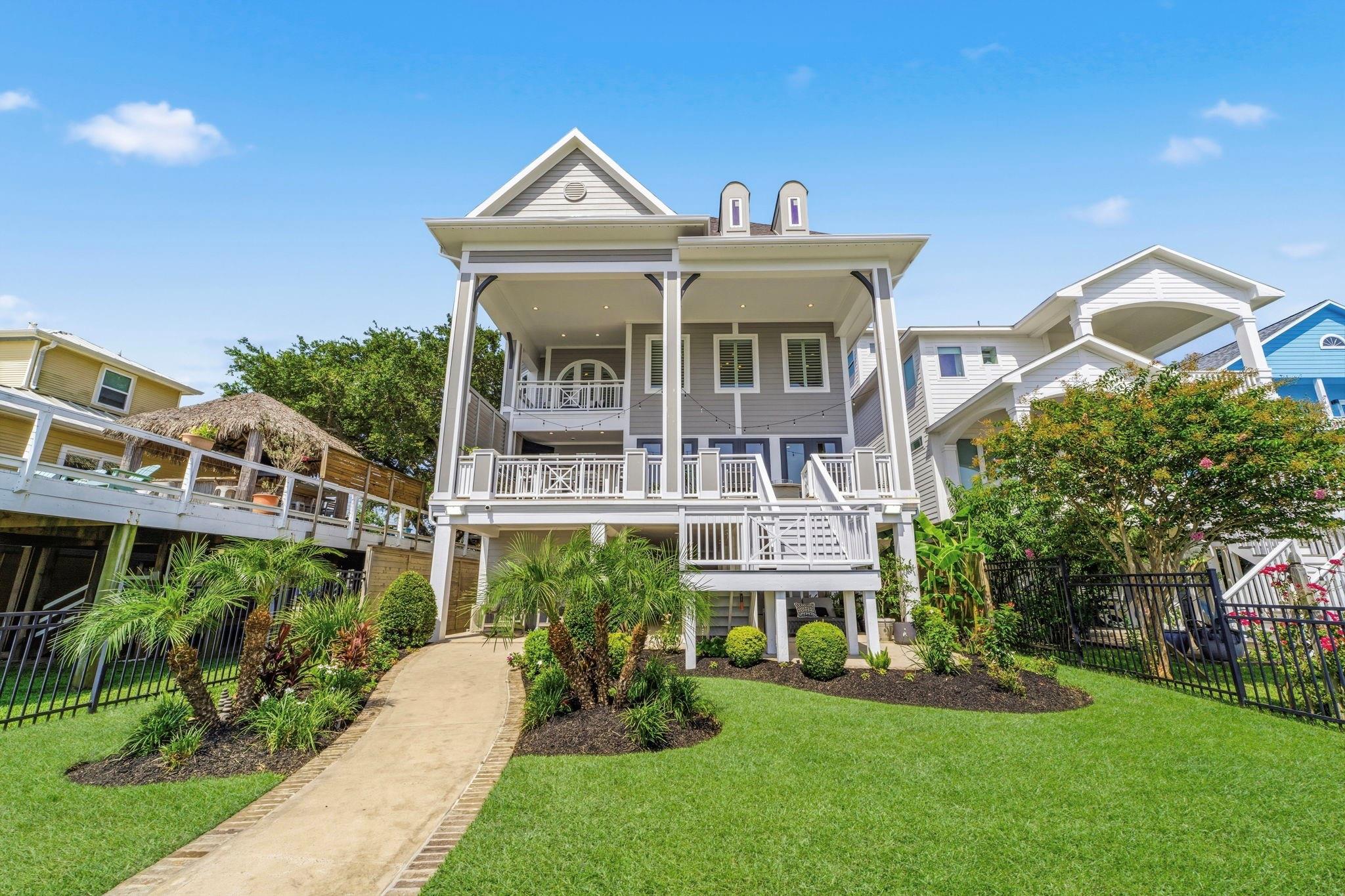 511 Bay Avenue