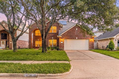 Photo of 5119 Silver Oak Drive, Pasadena, TX 77505 (MLS # 13188547)