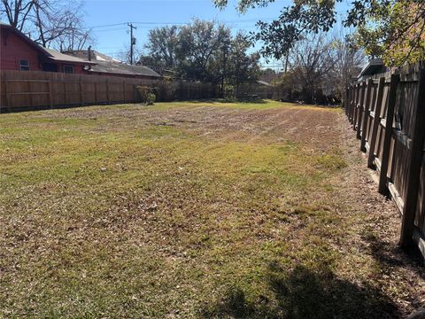 Vacant Land For Sale - 3125 Wisconsin Street Street<br/> Baytown, TX 77520
