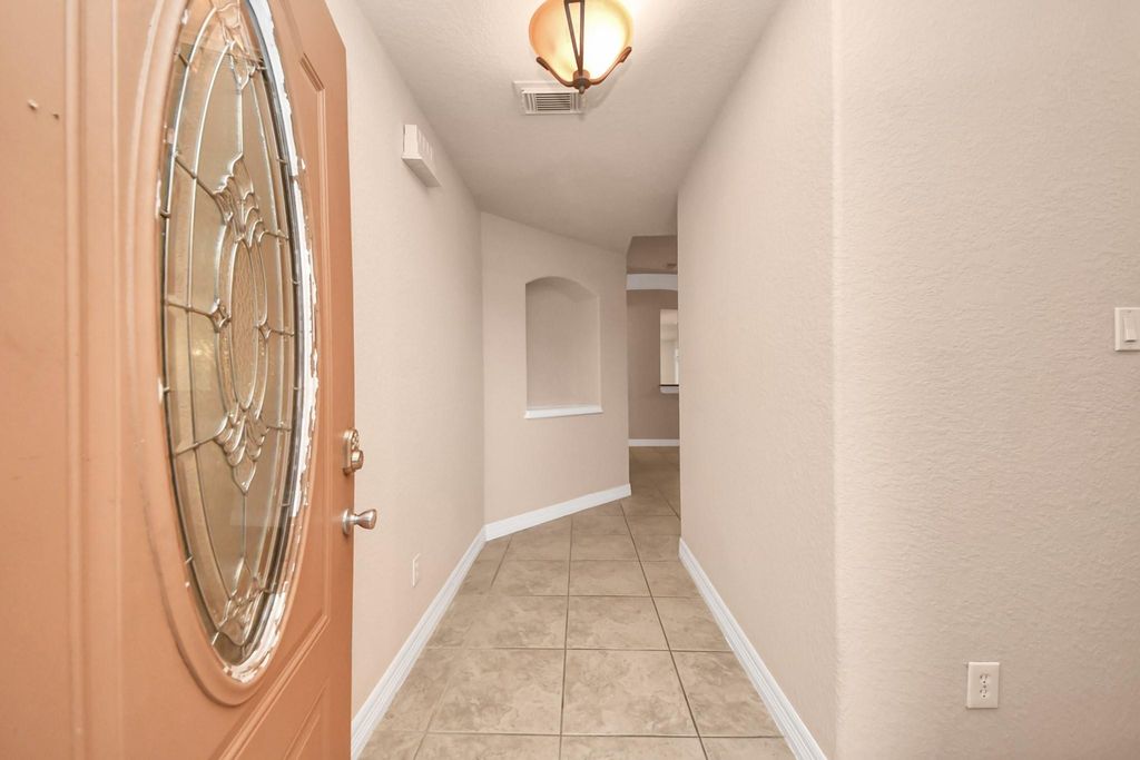 Photo of 6 Prairie Oaks Drive, La Marque, TX 77510 (MLS # 85789082)