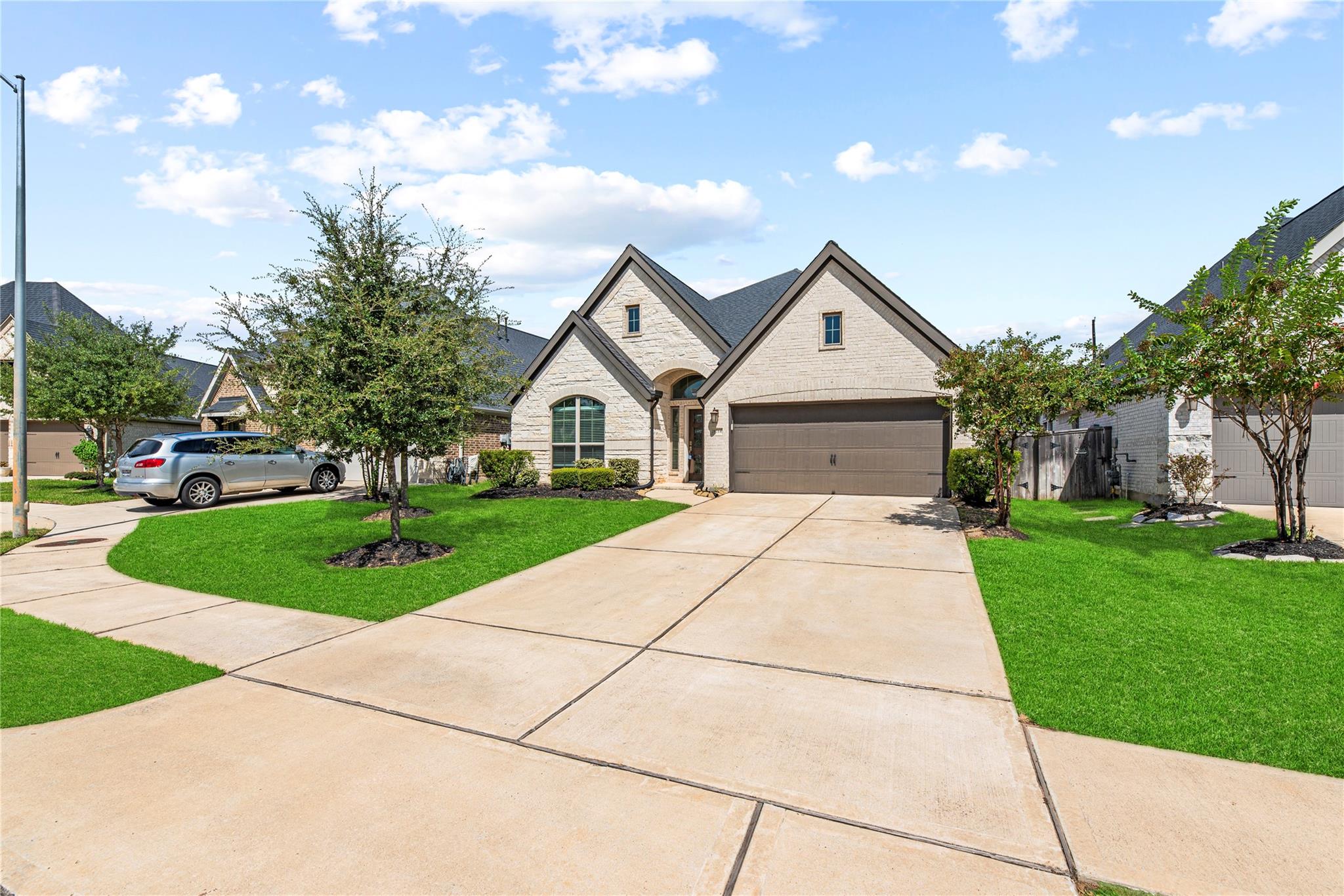 28714 Wildthorne Court