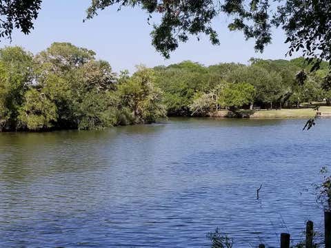 Photo of 468 Riverside Drive, Palacios, TX 77465 (MLS # 38715322)