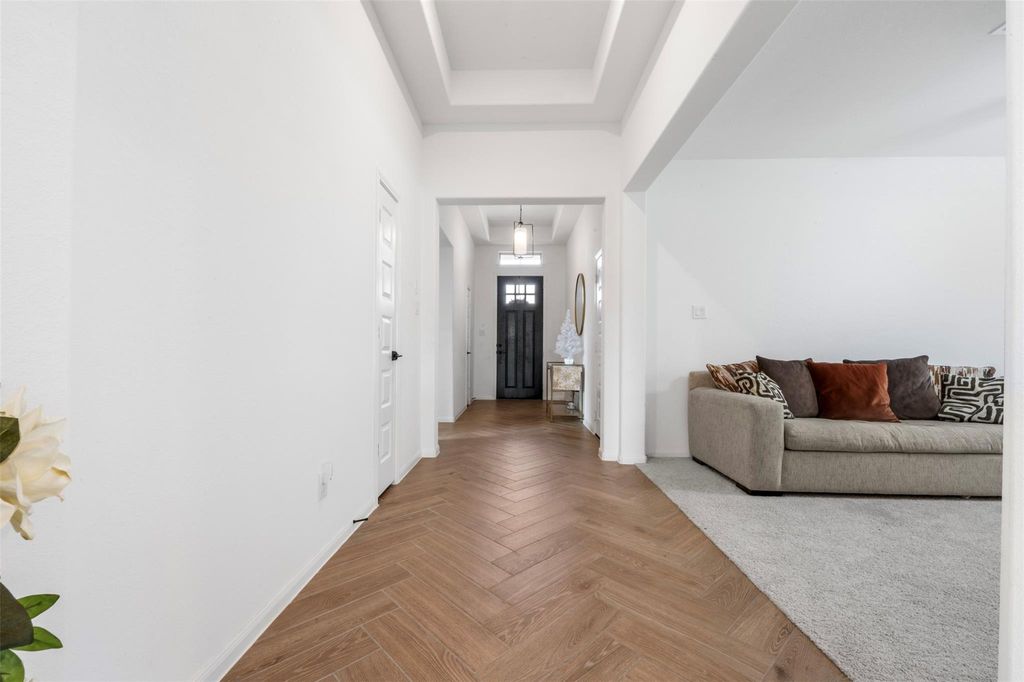 Photo of 11918 Autumn Leaf Drive, Mont Belvieu, TX 77535 (MLS # 48489268)