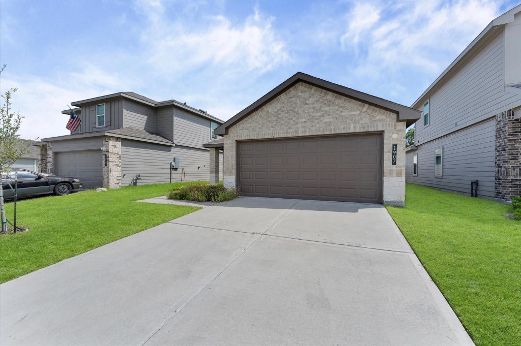 Photo of 1907 Sable Hollow Drive, Houston, TX 77067 (MLS # 9713115)