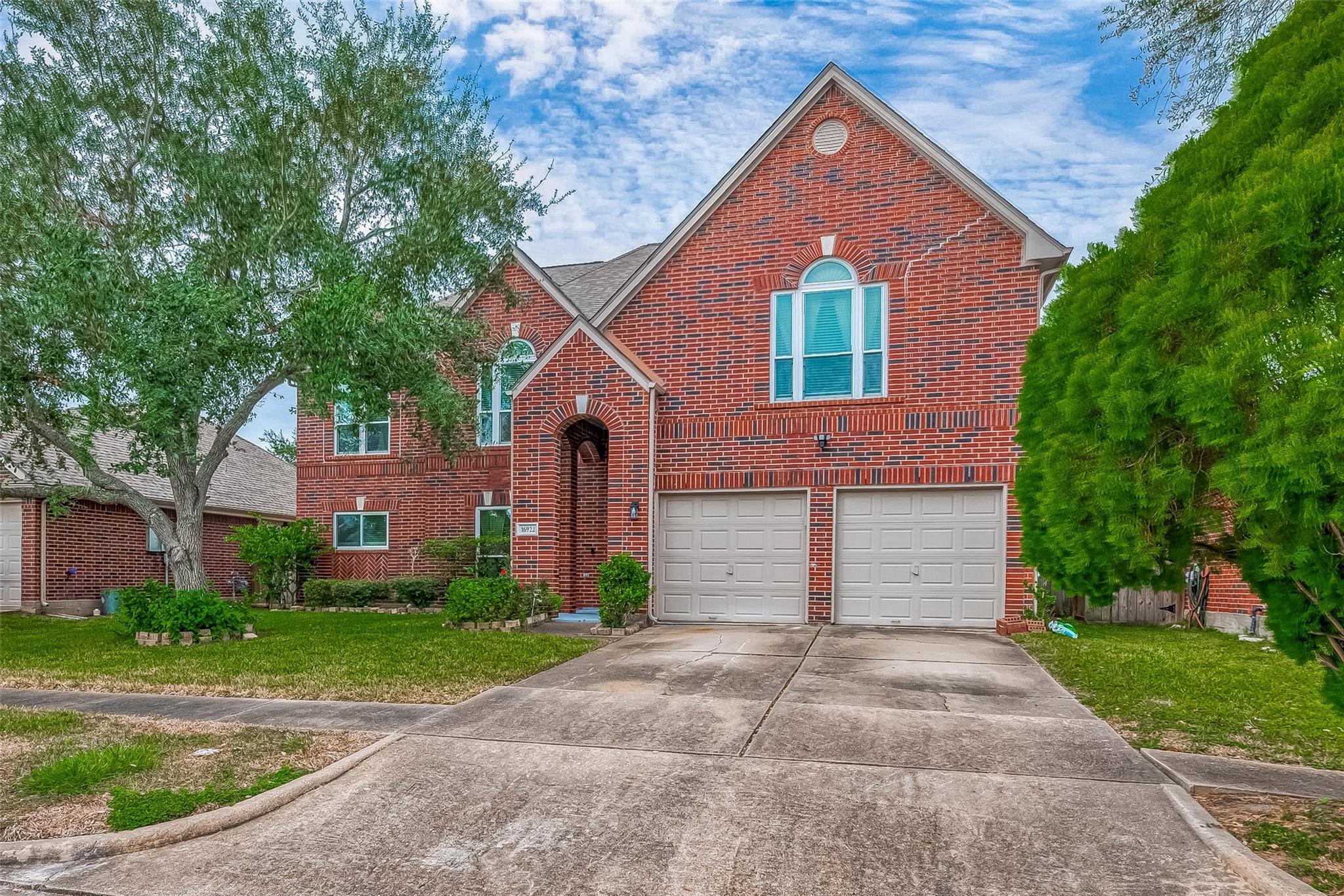 16922 Echo Harbor