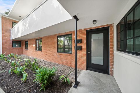 520 Lovett Boulevard 1D Houston TX 77006