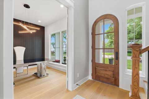 Photo of 218 Avenue Of Oaks Street, Houston, TX 77009 (MLS # 49445424)