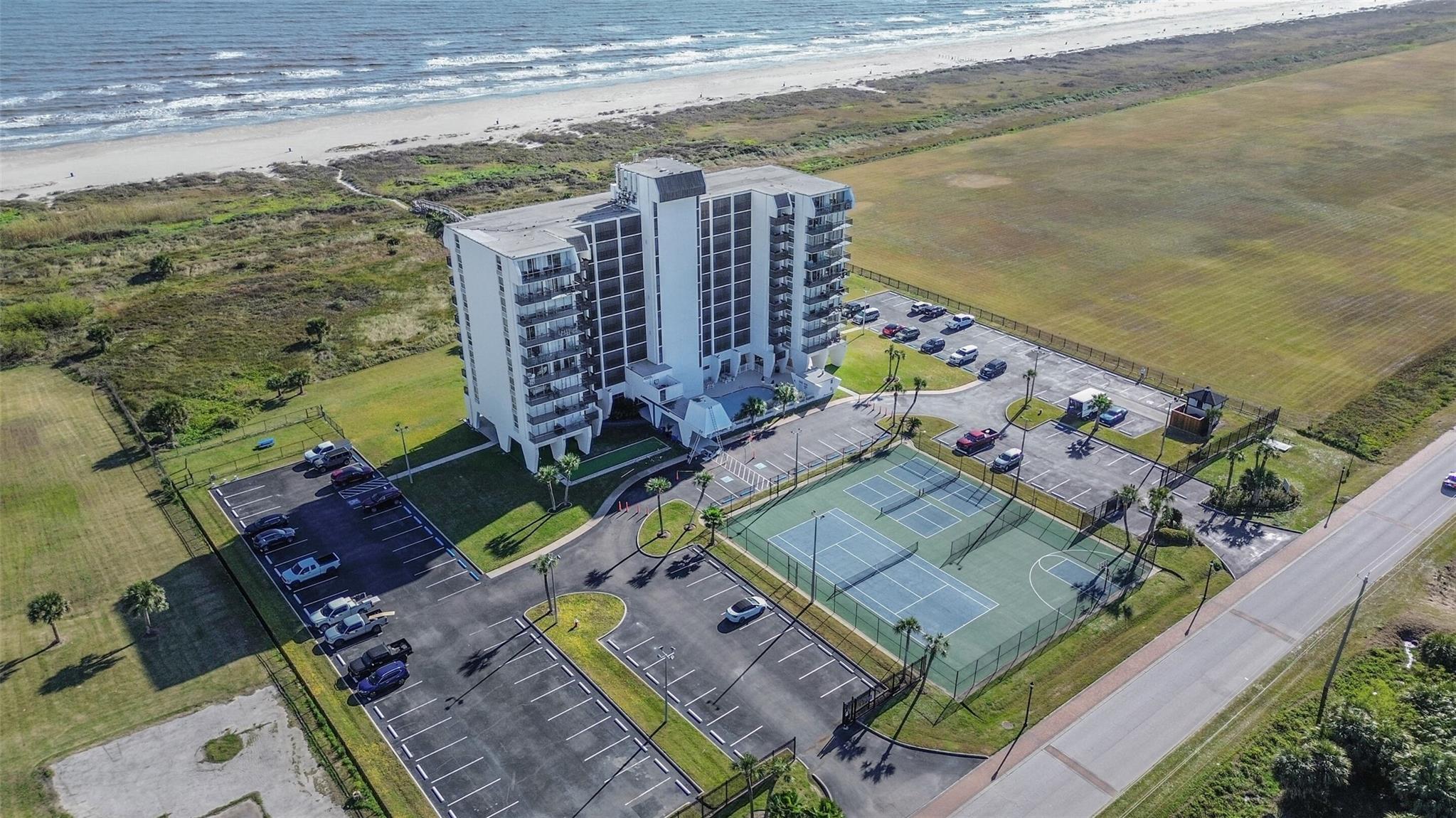 415 E Beach Drive 305