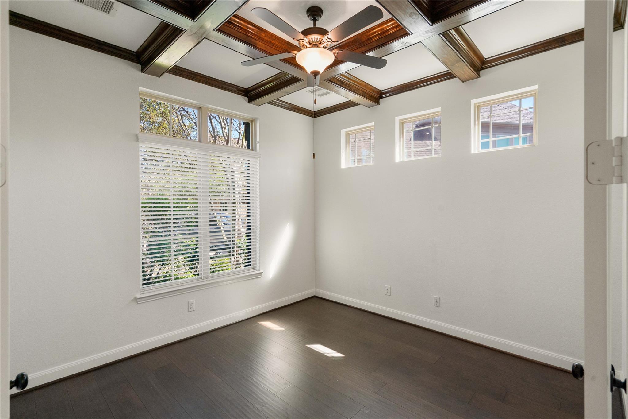 2710 Margaret Fall Ln