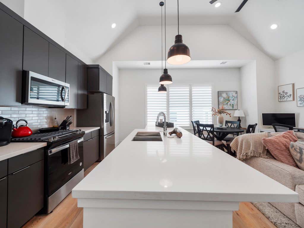 Photo of 1218 W 24th Street #D, Houston, TX 77008 (MLS # 38012988)