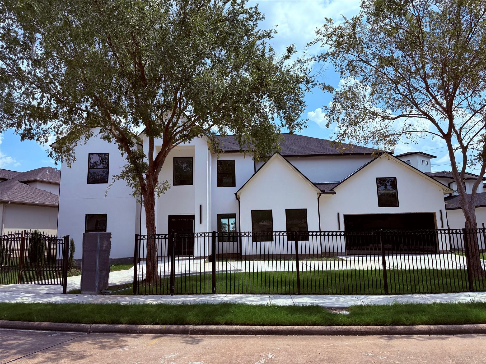 2217 Waterford Village Boulevard