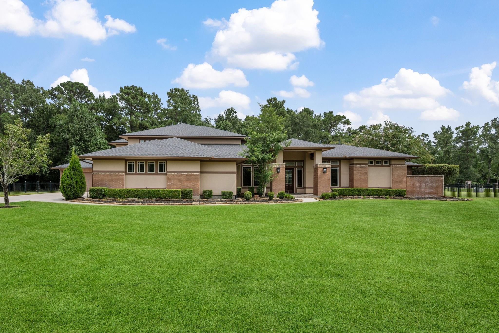 9453 Deer Path Lane